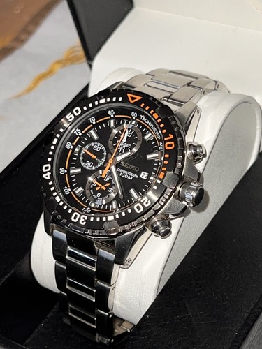 Seiko chronograph quartz - seiko,