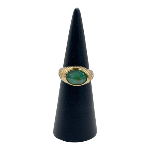 9ct yellow gold - yellow, jade