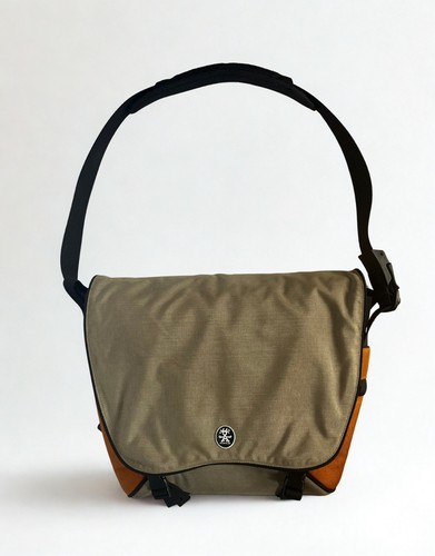 Crumpler messenger bag - crumpler, very