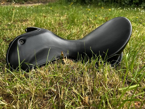 Wow saddle extra deep - deep, seat