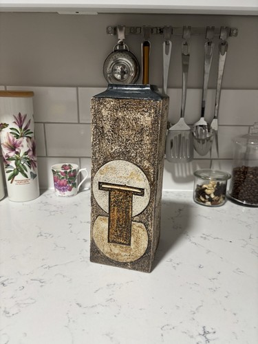 Vintage troika pottery - vintage,