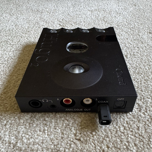Chord hugo dac headphone - /,