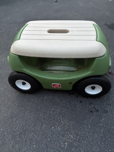 Step rolling garden grass - rolling,