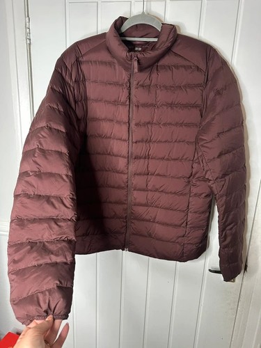 Maroon uniqlo ultra light - uniqlo,