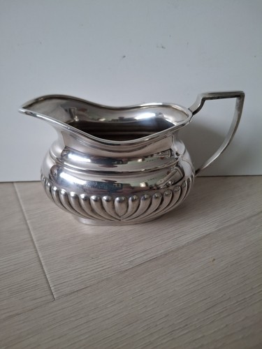 Epns silver plated creamer - silver,