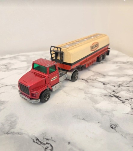 Matchbox articulated tanker - articulated,