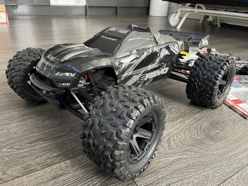 Traxxas revo vxl - traxxas, e