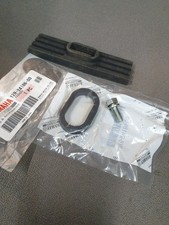 YAMAHA RD350LC YPVS 31K 29L 1WT 1UA 57V FUEL TANK REAR MOUNTING KIT RUBBERS ETC.