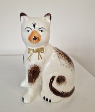 Staffordshire Mantle Cat Brown