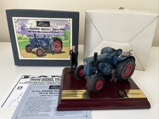 Rare boxed Britains Collectables Lanz D6006 Tractor Model & Plinth 1999