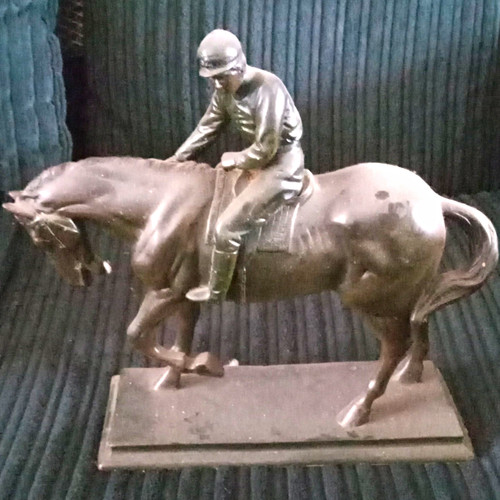 Bronze metal horse racing - horse,