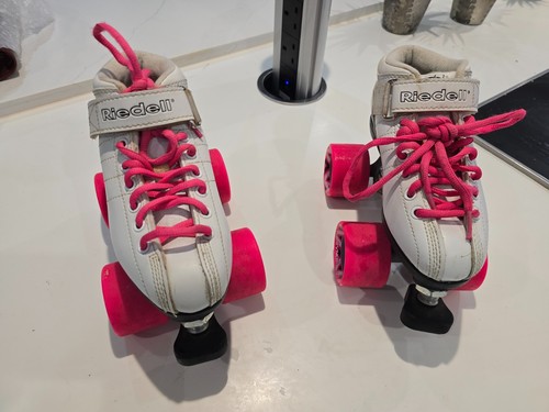 Riedell roller skates size - r3,