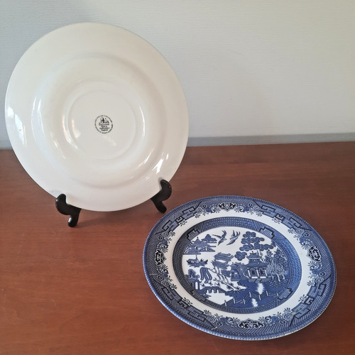 Vtg churchill blue willow - churchill,