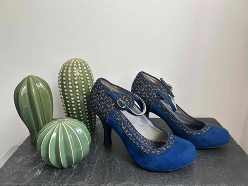 Beautiful blue suede - , effect