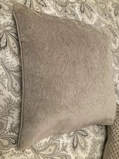 Laura Ashley, Square Cushion