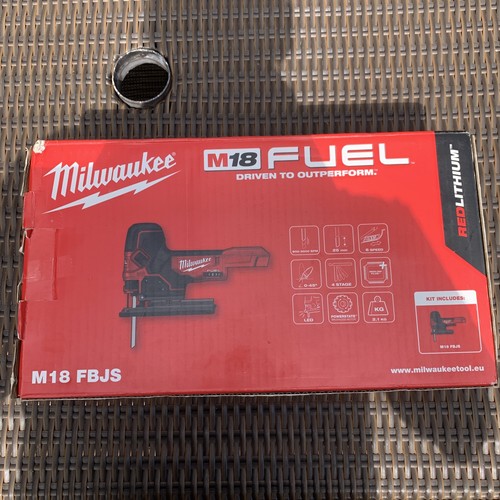 Milwaukee m18 fbjs 12v - milwaukee,