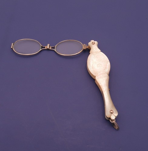 Mid 1800 mother pearl - 1800's,