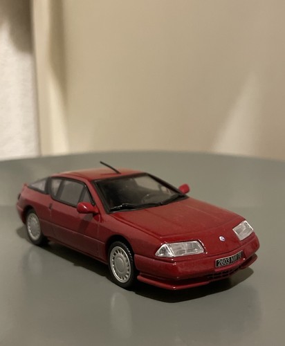 Miniature norev alpine - alpine, v6