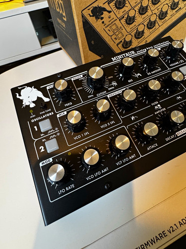 Moog minitaur analogue desktop - moog,