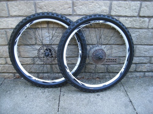 Carrera mountain bike - carrera,