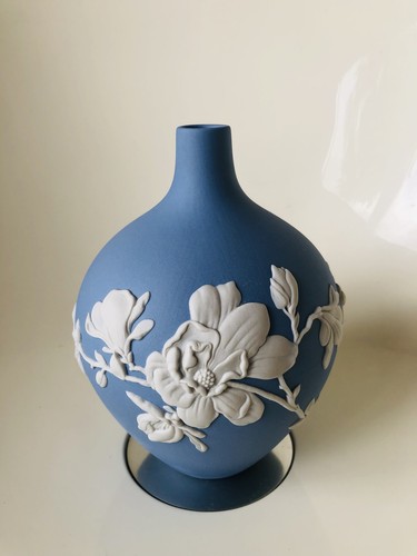Wedgwood magnolia blossom - wedgwood,