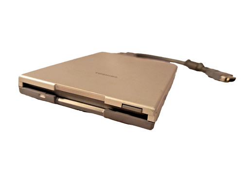 Toshiba pa2669u gray - toshiba, 3.5"