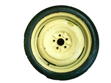 2005 TOYOTA PRIUS 16" SPACE