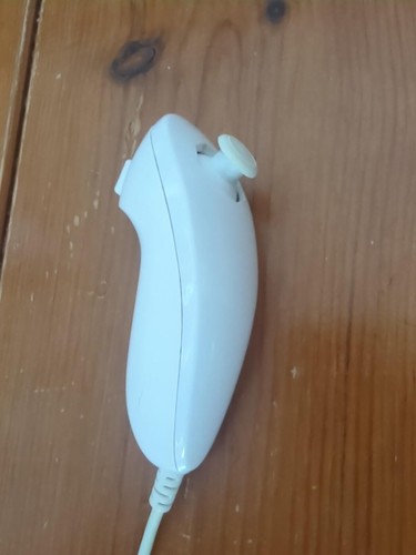 Official wii nunchuck - wii,