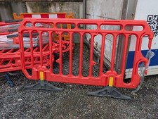 X4- Road barriers, traffic management plastic safety barrier, bundle of 4