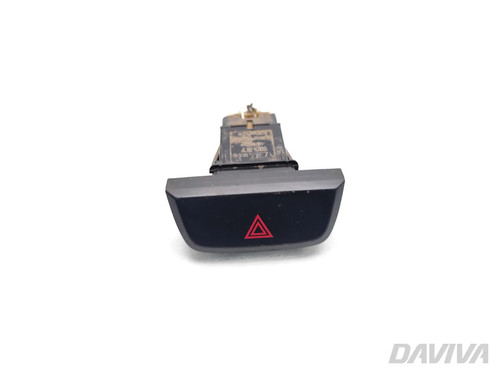 Isuzu max hazard - d-max, warning