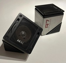 AKAI R7 Free Angle Speaker