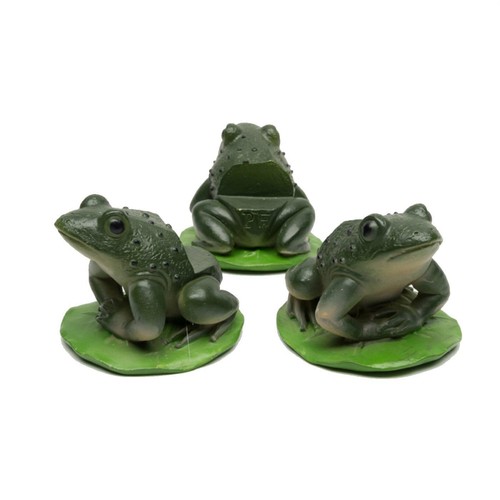 Potty feet crouching green - potty,