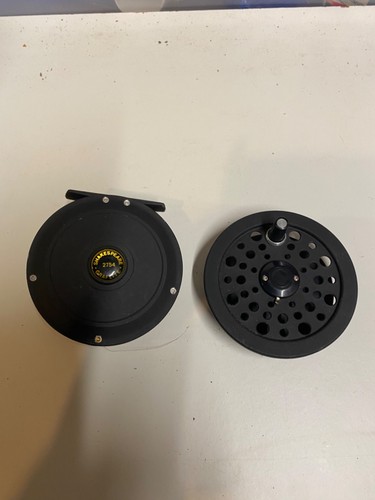 Fly reel - fly,