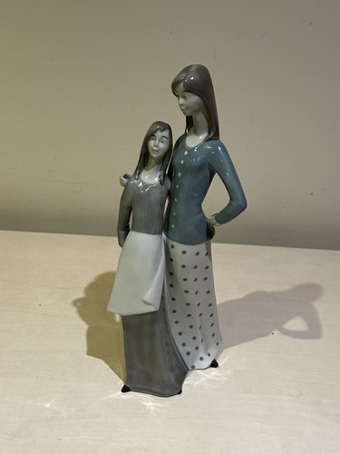 Graefenthal porcelain figurine - graefenthal,