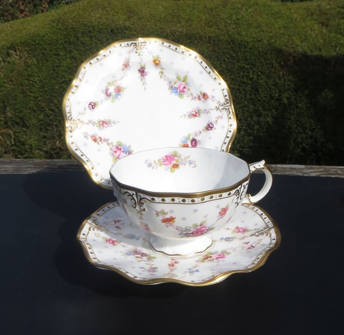 Royal crown derby antoinette - derby,