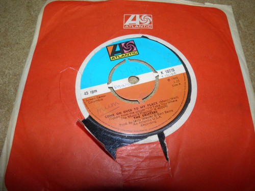The drifters come - come, to