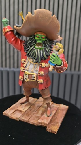 Chuck monkey island - chuck,