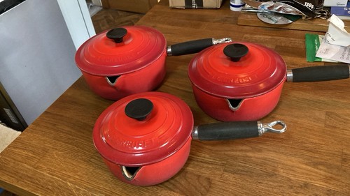 Creuset signature cast iron - le,