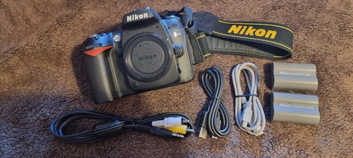 Nikon d90 dslr camera - camera, set