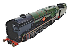 Hornby R2169 OO Gauge Merchant