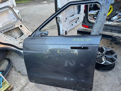 Genuine 2025 range rover - 22-2025,