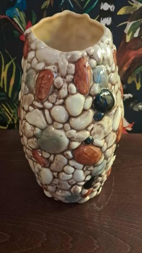 Beautiful sylvac pebble vase - sylvac,