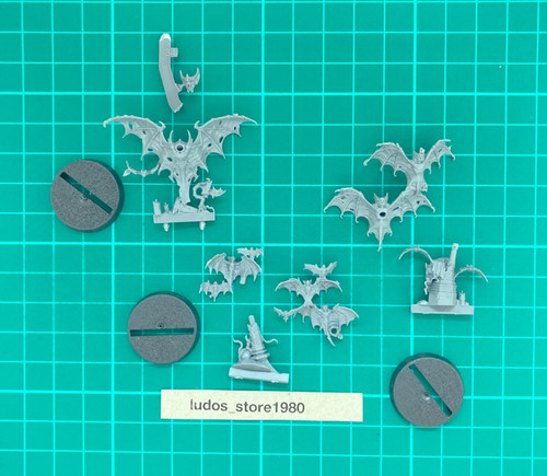 Bat swarms cursed city - cursed,