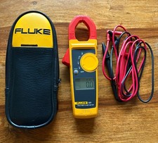 Fluke 323 True RMS Clamp Meter