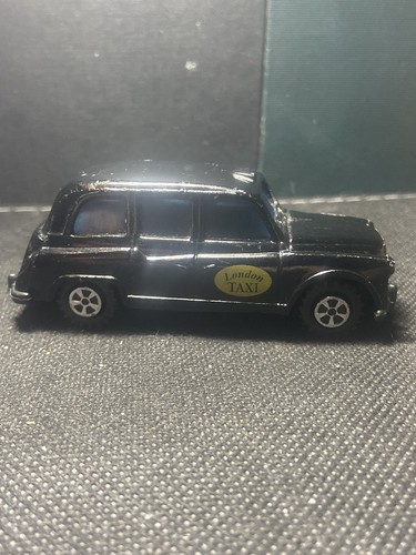 Black london taxi cab - london,