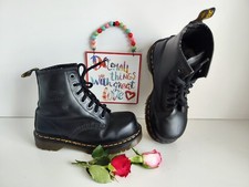 Dr Martens 1460 7 hole black metal toe vintage england boots UK4 EU37 US6