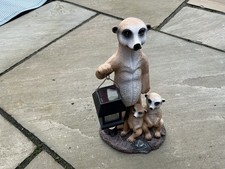 Garden Ornament Solar Powered Animal Meerkat family with glowing Lantern NEW BOX
