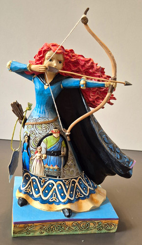 Disney showcase collection - disney,