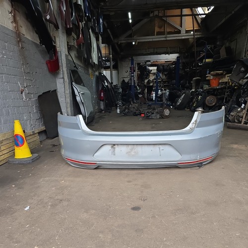 Volkswagen passat bumper - b8, se