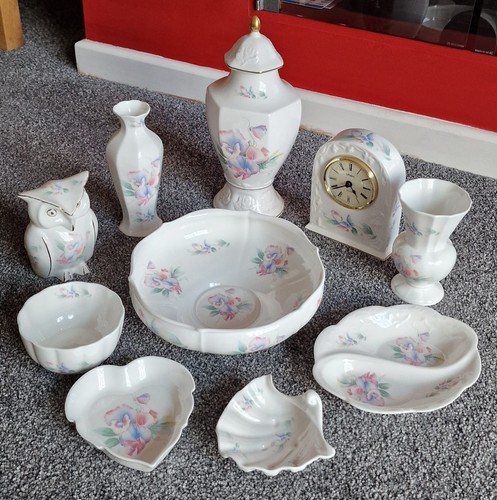 Aynsley fine bone china - fine,